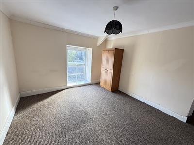 FRONT BEDROOM 5